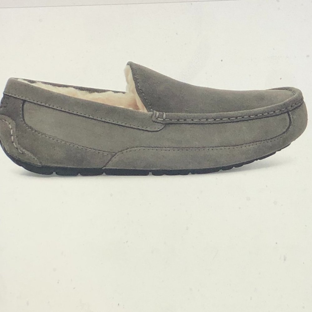 Ugg Men's Gray Ascot Slipper